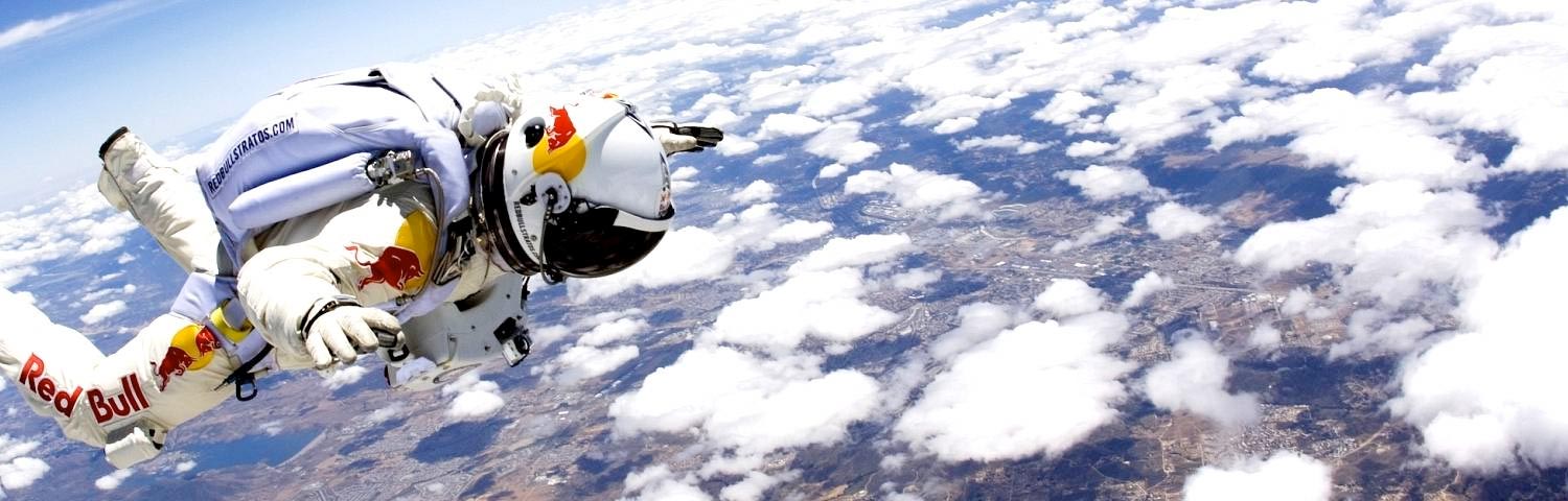 POV Video of Felix Baumgartner Skydiving From “The Edge of Space”
